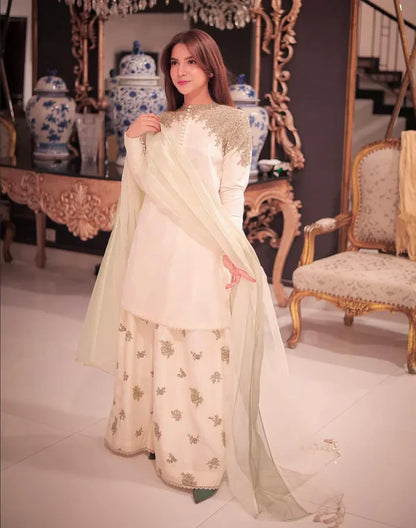 Casper Embroidered 3Pc