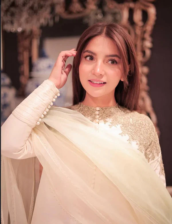 Casper Embroidered 3Pc