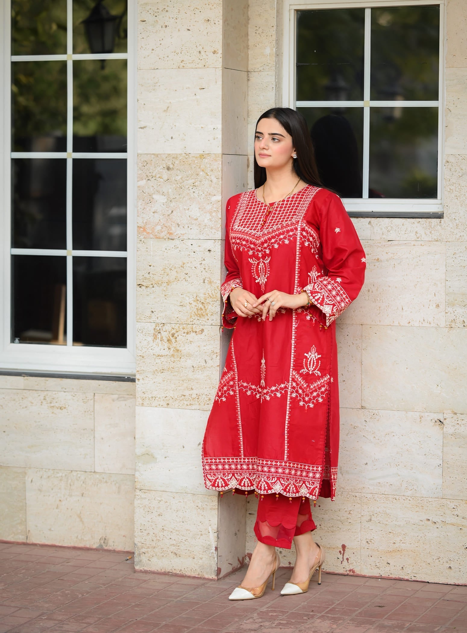 Selected Variant Image