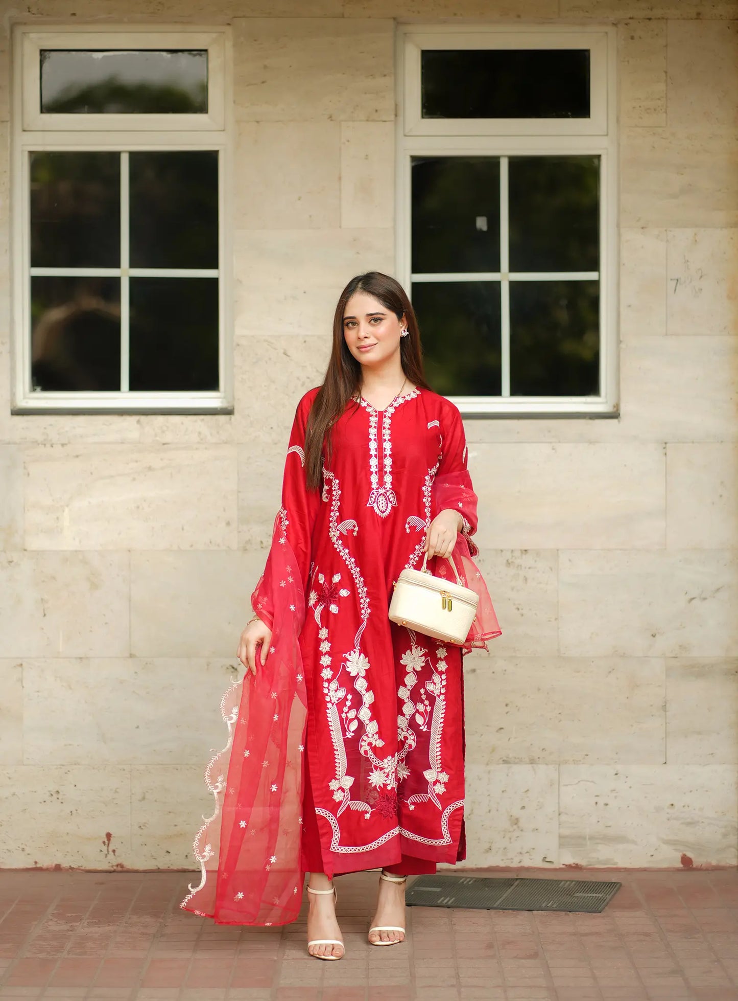 Red Reverie 3pcs