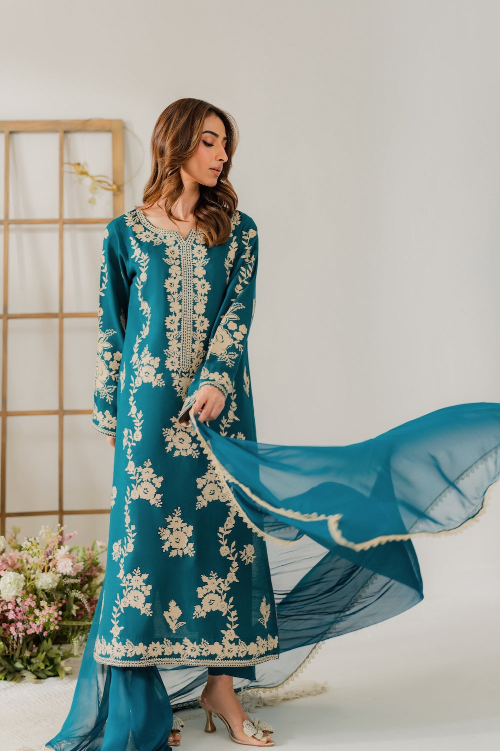 Kaavya Emb 3pcs